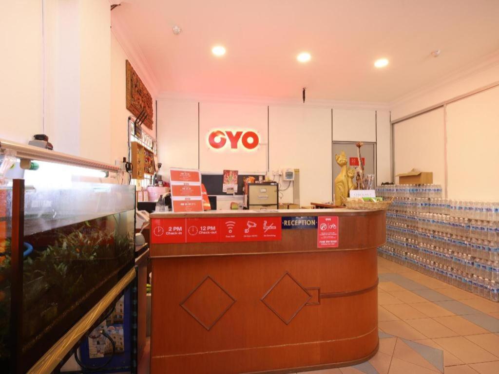 Oyo 1090 Hollitel Hotel Melaka Εξωτερικό φωτογραφία